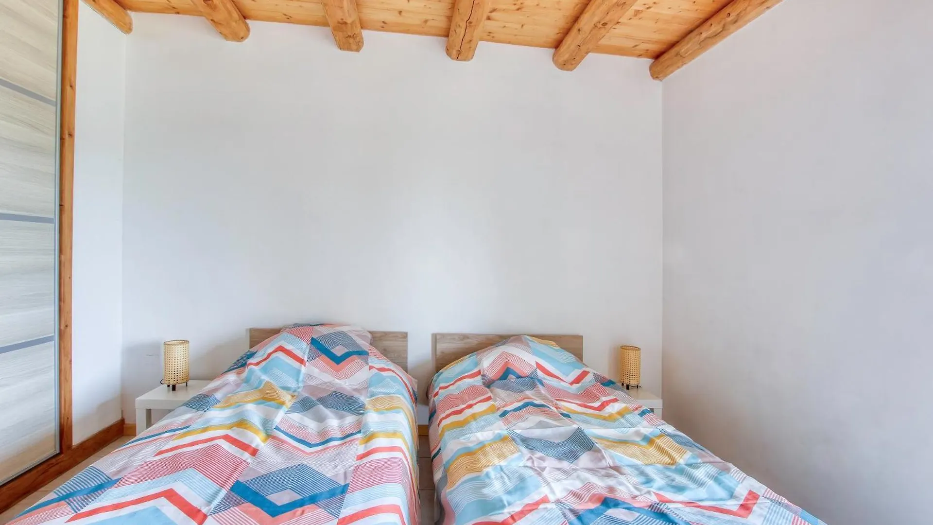 Entre Pins Et Soleil - Maison Avec Piscine Privee Signes 0*,